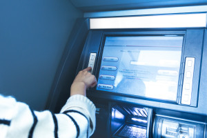 Банк жұмысындағы іркіліс немесе «блок»: ақшасыз қалмаудың жолдары