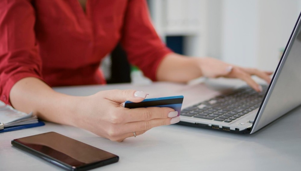 Кредит алмас бұрын: ақылмен қалай қарыз алуға және ол үшін өкінбеуге болады