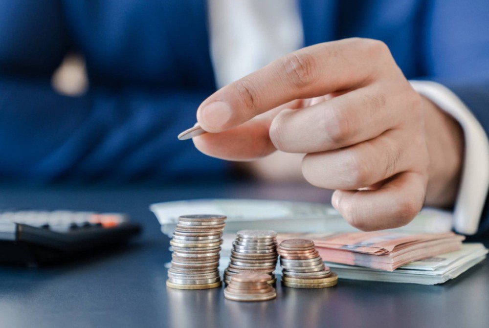 Как пережить денежный спад без долгов и паники