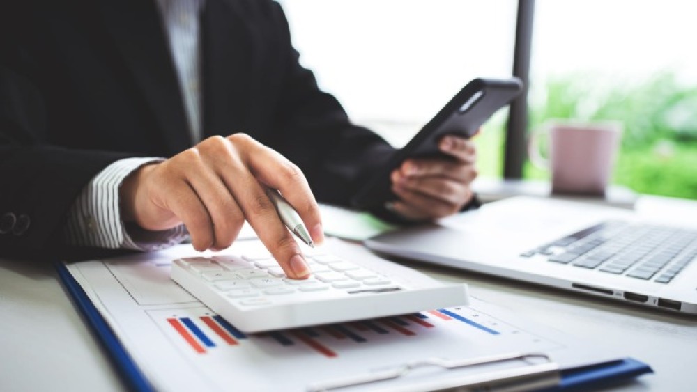 Как казахстанцы относятся к кредитам – опрос Fingramota.kz